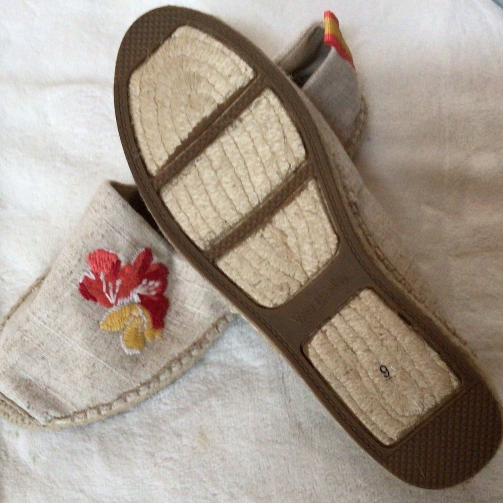 Vera Bradley Embroidered Flower Espadrilles, 9, New - Picture 6 of 6